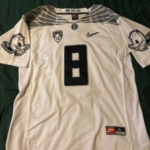Marcus Mariota Oregon Ducks White out jersey XL